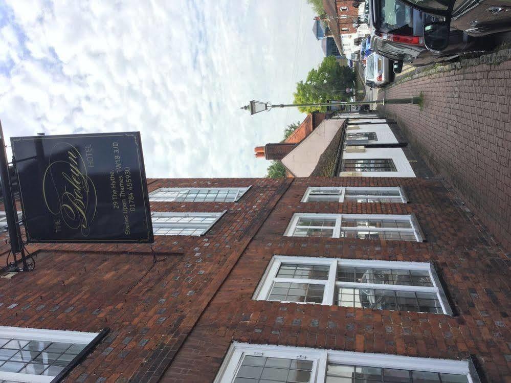 The Boleyn Hotel Staines-upon-Thames Exterior photo